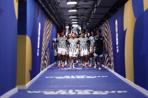 阿媒：阿根廷因雷暴无法飞往新泽西，将滞留酒店直到机场恢复运营